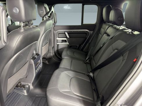 Used 2023 Land Rover Defender 110 X-Dynamic SE image 13