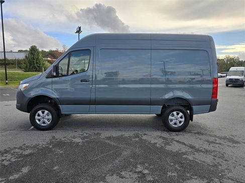 New 2026 Mercedes-Benz Sprinter 2500 image 10