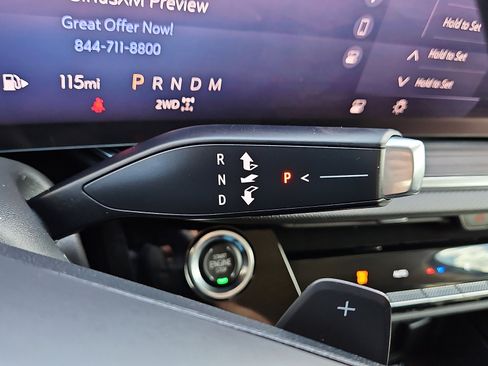 Used 2025 Buick Envision Preferred image 17