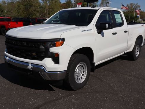 Used 2024 Chevrolet Silverado 1500 W/T w/ WT Safety Package AWD/4WD image 23