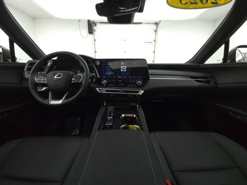 Used 2025 Lexus RX 350 Premium image 3