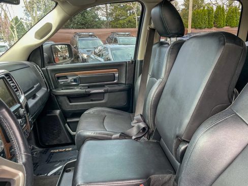 Used 2017 RAM 1500 Laramie w/ Cold Weather Group AWD/4WD image 16