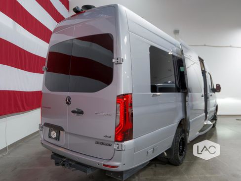 Used 2020 Mercedes-Benz Sprinter 3500 image 25