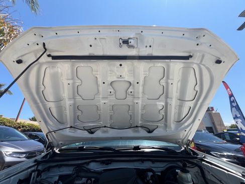 Used 2015 Toyota Tacoma 2WD Access Cab image 23