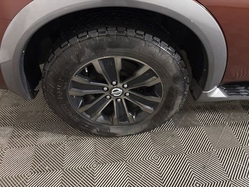 Used 2017 Nissan Armada Platinum w/ Interior Lighting Package image 54