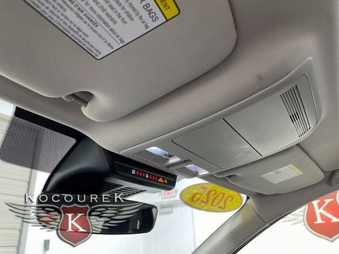 Used 2025 MAZDA CX-90 3.3 Turbo w/ Preferred Package image 18