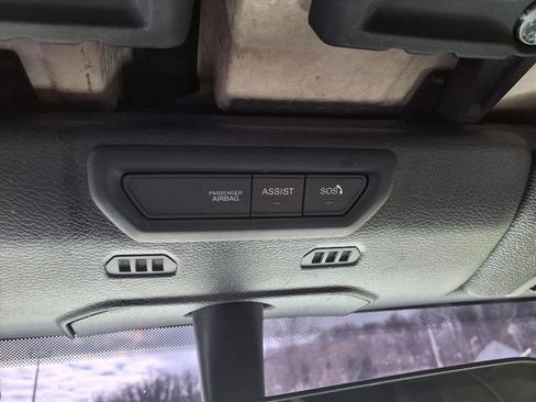 Used 2019 Jeep Wrangler Unlimited Sahara image 25