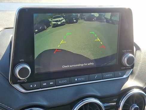 Used 2024 Nissan Sentra SV FWD image 18