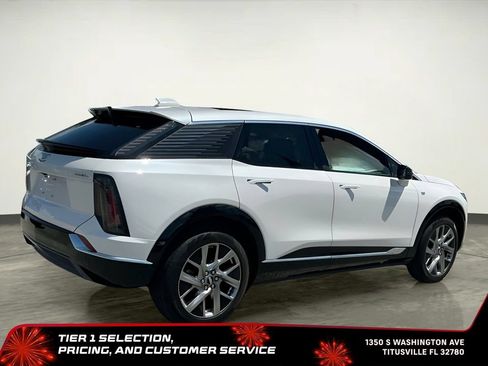 Used 2025 Cadillac Optiq Luxury 2 w/ LPO, Floor Liner Package AWD/4WD image 12
