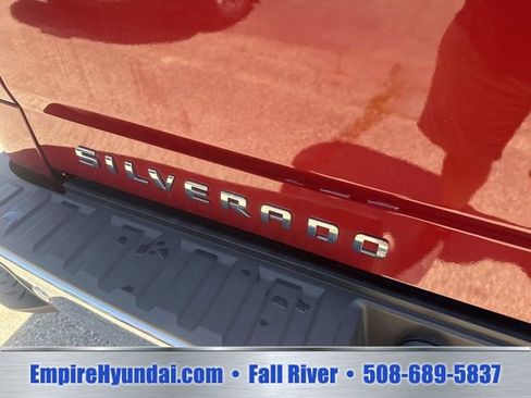 Used 2018 Chevrolet Silverado 1500 LTZ w/ LTZ Plus Package AWD/4WD image 6