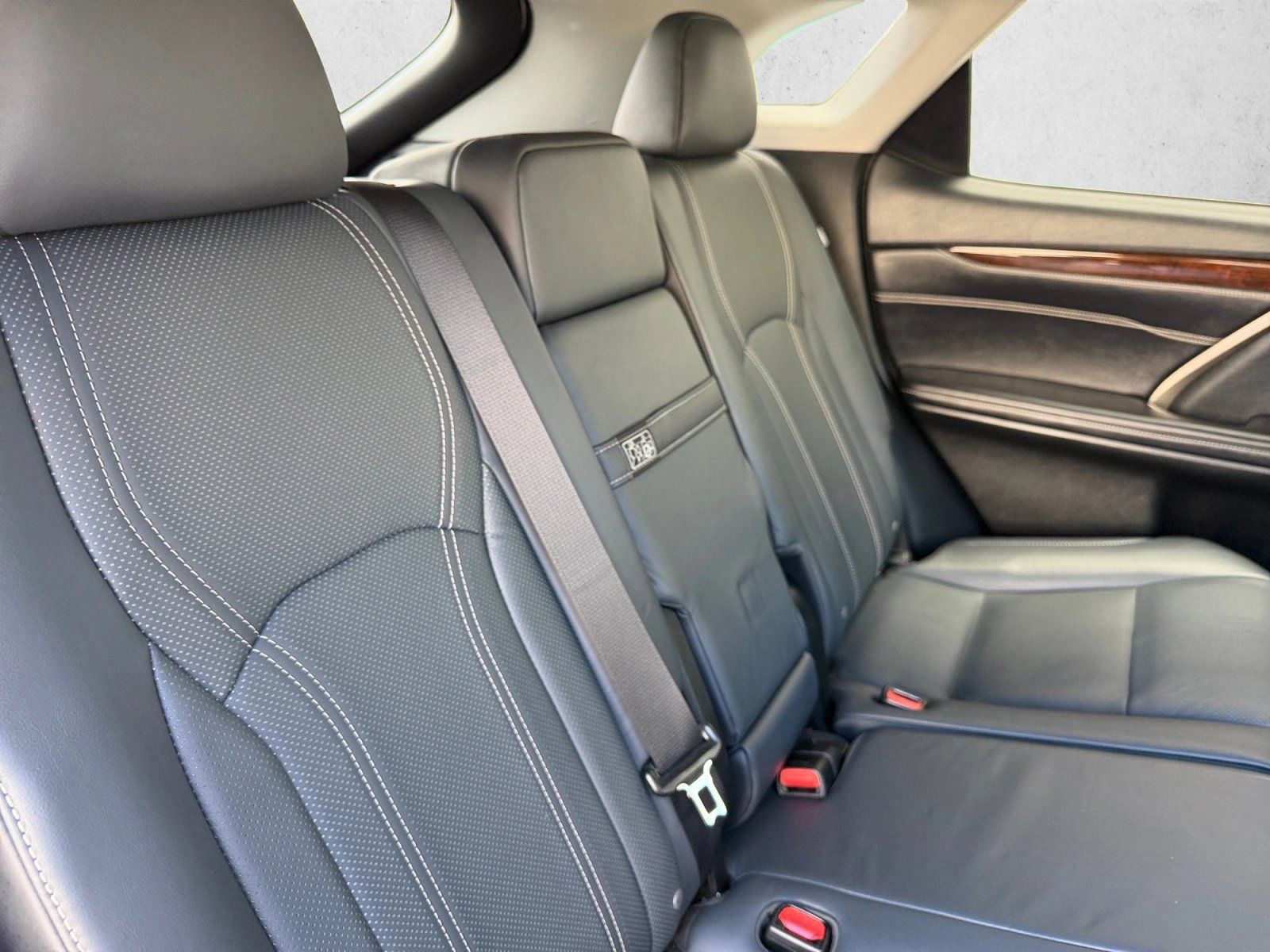 Used 2018 Lexus RX 450h AWD w/ Premium Package image 25