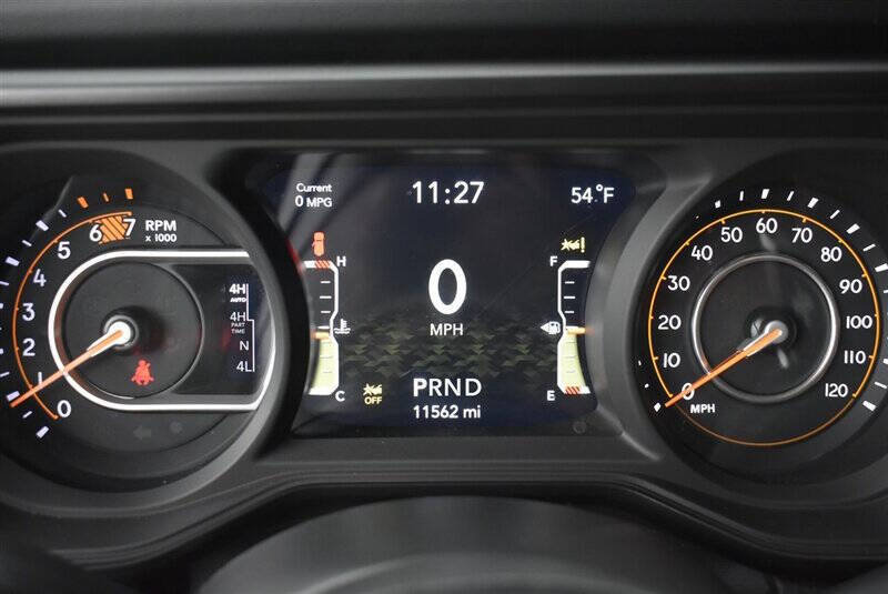 Used 2024 Jeep Wrangler Unlimited Rubicon 392 AWD/4WD image 21