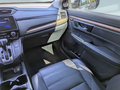 Used 2018 Honda CR-V Touring image 18