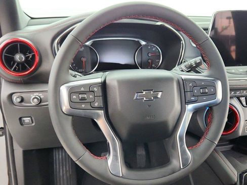 Used 2025 Chevrolet Blazer RS AWD/4WD image 18