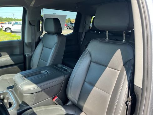 Used 2020 Chevrolet Silverado 1500 LT Trail Boss AWD/4WD image 12