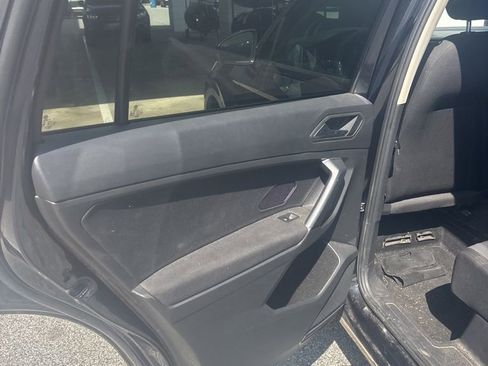 Used 2020 Volkswagen Tiguan S image 7