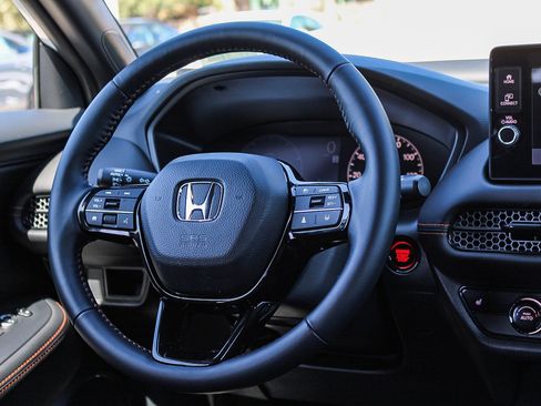 Certified 2026 Honda HR-V Sport image 17