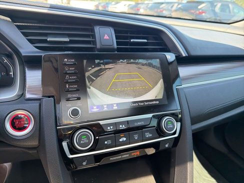 Used 2020 Honda Civic Touring image 22