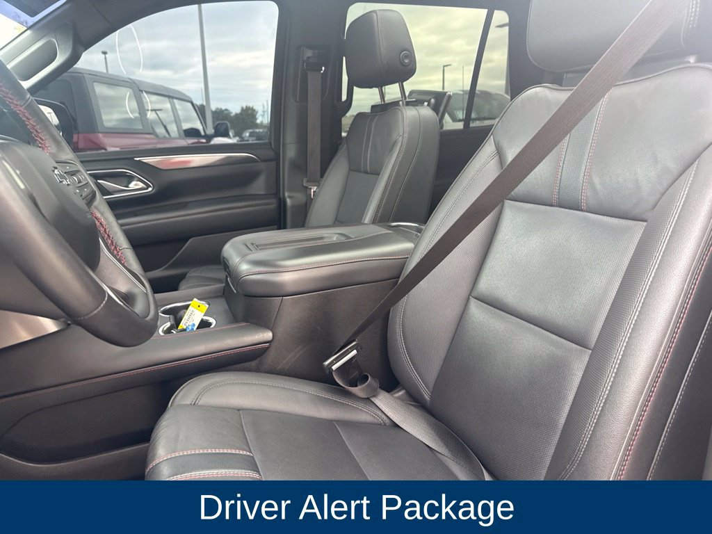 Used 2022 Chevrolet Tahoe RST w/ Luxury Package RWD image 16