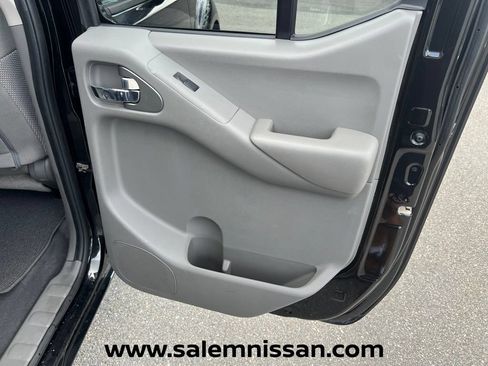 Used 2019 Nissan Frontier SV AWD/4WD image 20