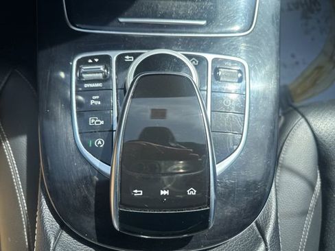 Used 2017 Mercedes-Benz E 300 4MATIC image 29