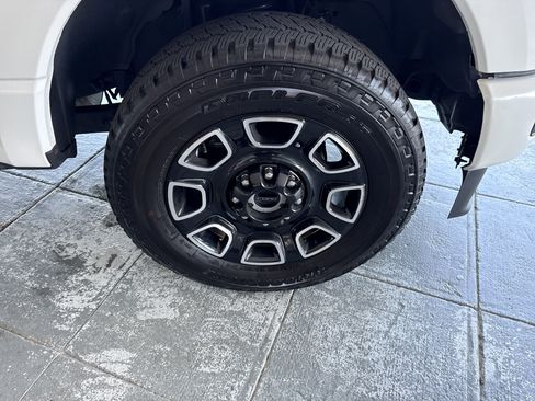 Used 2025 Ford F350 Platinum AWD/4WD image 12