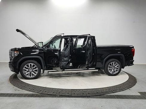 Used 2024 GMC Sierra 1500 Denali w/ Denali Reserve Package AWD/4WD image 12