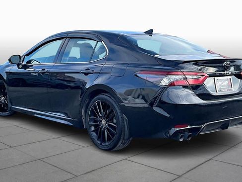 Used 2022 Toyota Camry XSE image 12