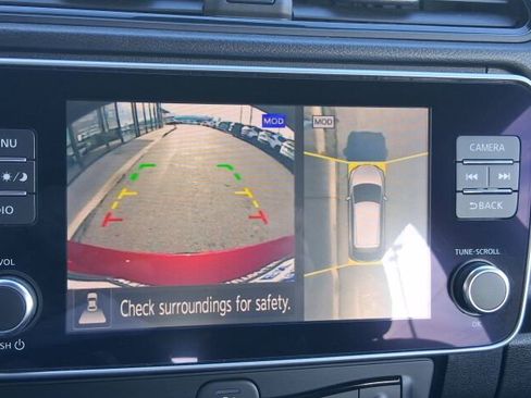 Used 2020 Nissan Leaf SV w/ SV Technology Package image 26