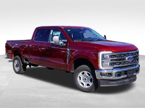 New 2026 Ford F350 XLT w/ XLT Premium Package AWD/4WD image 1