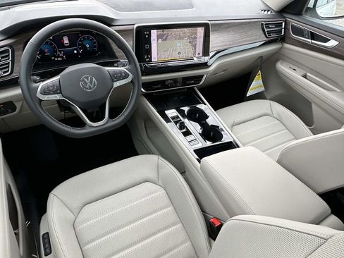 New 2026 Volkswagen Atlas SEL AWD/4WD image 10