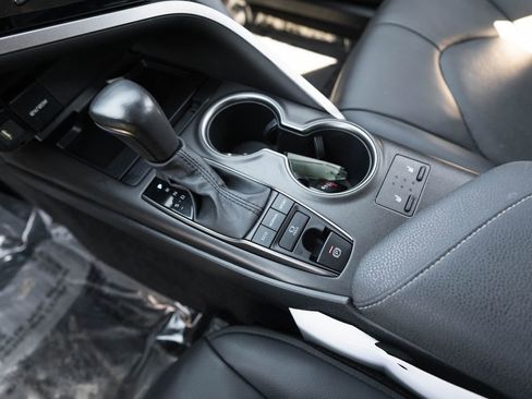 Used 2023 Toyota Camry XSE FWD image 27