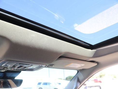 Used 2025 Chevrolet Silverado 2500 LTZ w/ LTZ Premium Package image 28