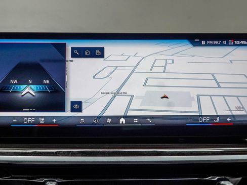 Used 2024 BMW X7 M60i AWD/4WD image 29