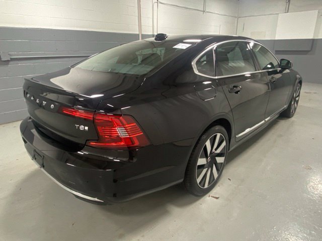 Used 2025 Volvo S90 T8 Plus AWD/4WD image 3