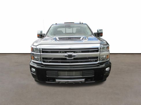 Used 2018 Chevrolet Silverado 3500 High Country AWD/4WD image 8