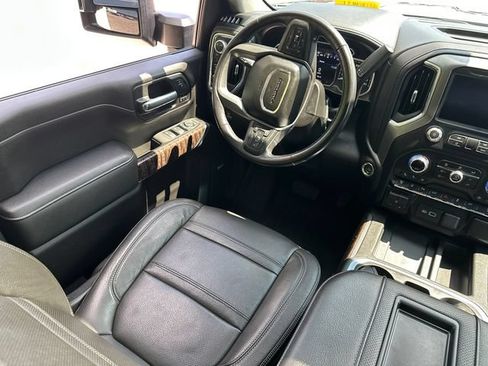 Used 2021 GMC Sierra 2500 Denali w/ Denali Ultimate Package AWD/4WD image 22