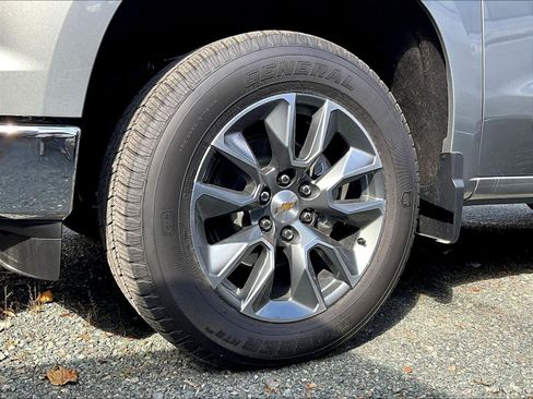 New 2026 Chevrolet Silverado 1500 LT image 8