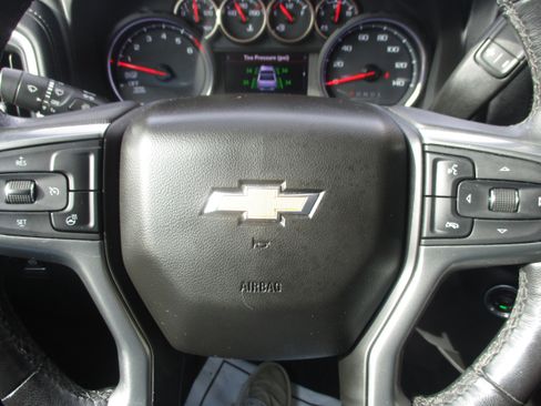 Used 2020 Chevrolet Silverado 1500 LT w/ Texas Edition image 18