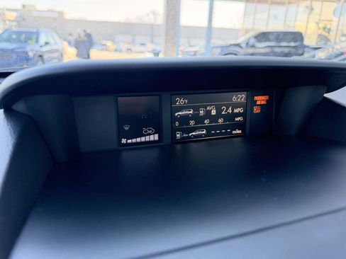 Used 2017 Subaru Forester 2.5i Limited image 19