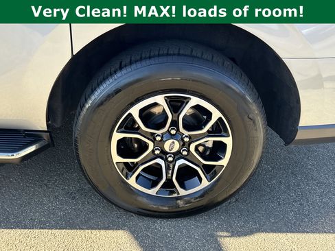 Used 2023 Ford Expedition Max XLT image 23