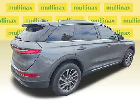 Used 2021 Lincoln Corsair AWD w/ Rear Removable Package Tray image 3