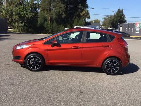 Used 2018 Ford Fiesta SE w/ Cold Weather Package image 8