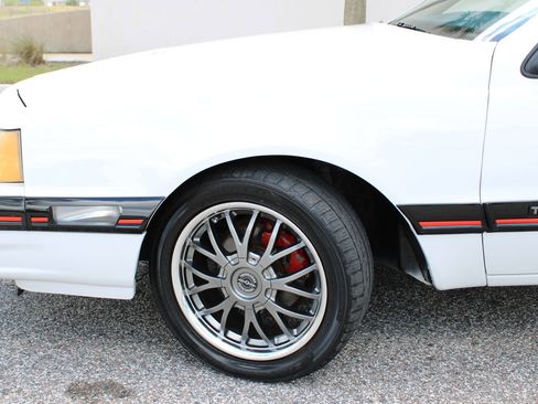 Used 1988 Ford Thunderbird RWD image 29