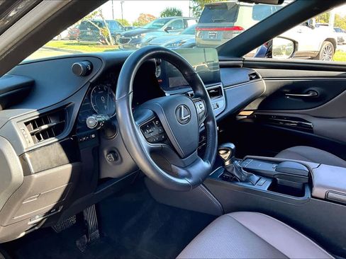 Used 2022 Lexus ES 250 w/ Premium Package image 14