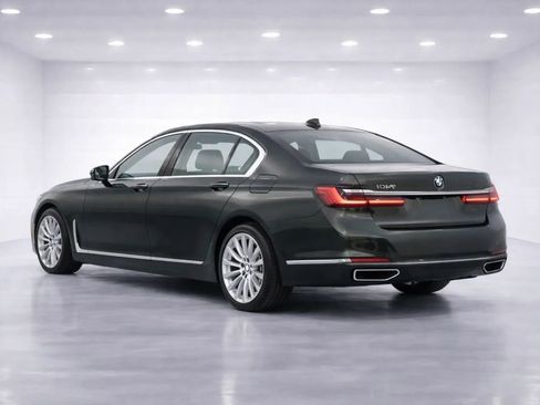 Used 2022 BMW 740i RWD image 3