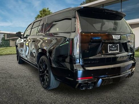 New 2026 Cadillac Escalade ESV V AWD/4WD image 6