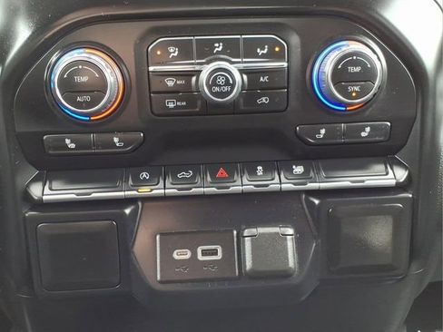 Used 2022 Chevrolet Silverado 1500 LT image 18