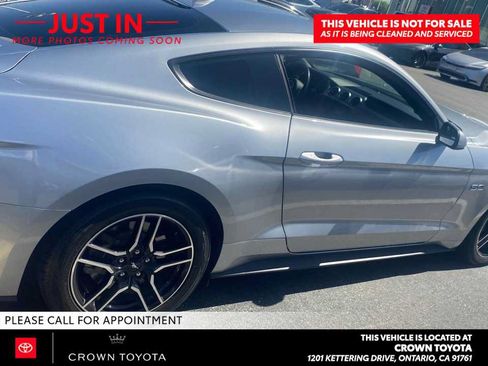 Used 2020 Ford Mustang GT RWD image 3