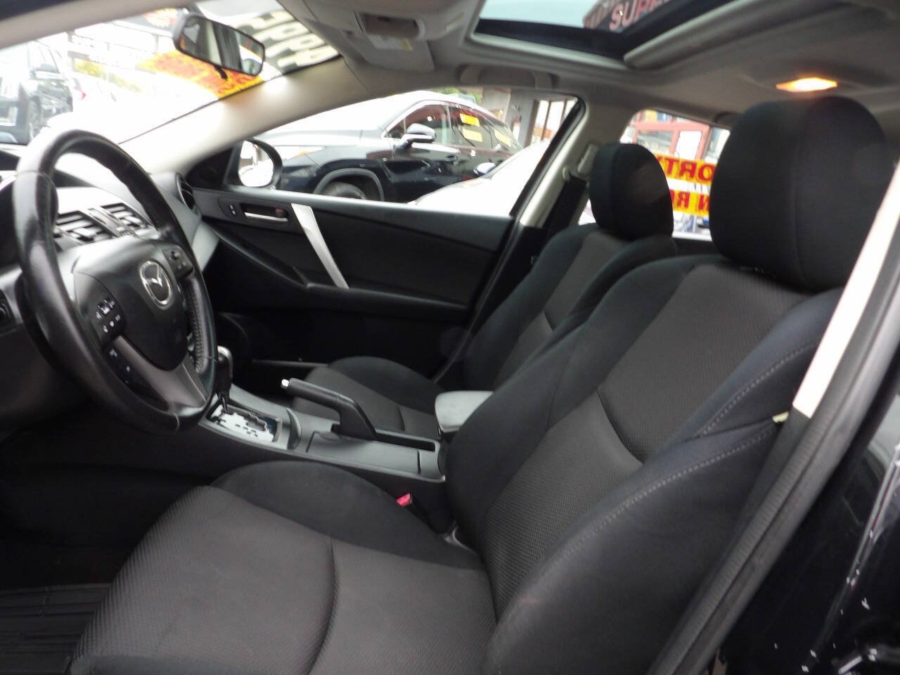 Used 2012 MAZDA MAZDA3 s Touring FWD image 9